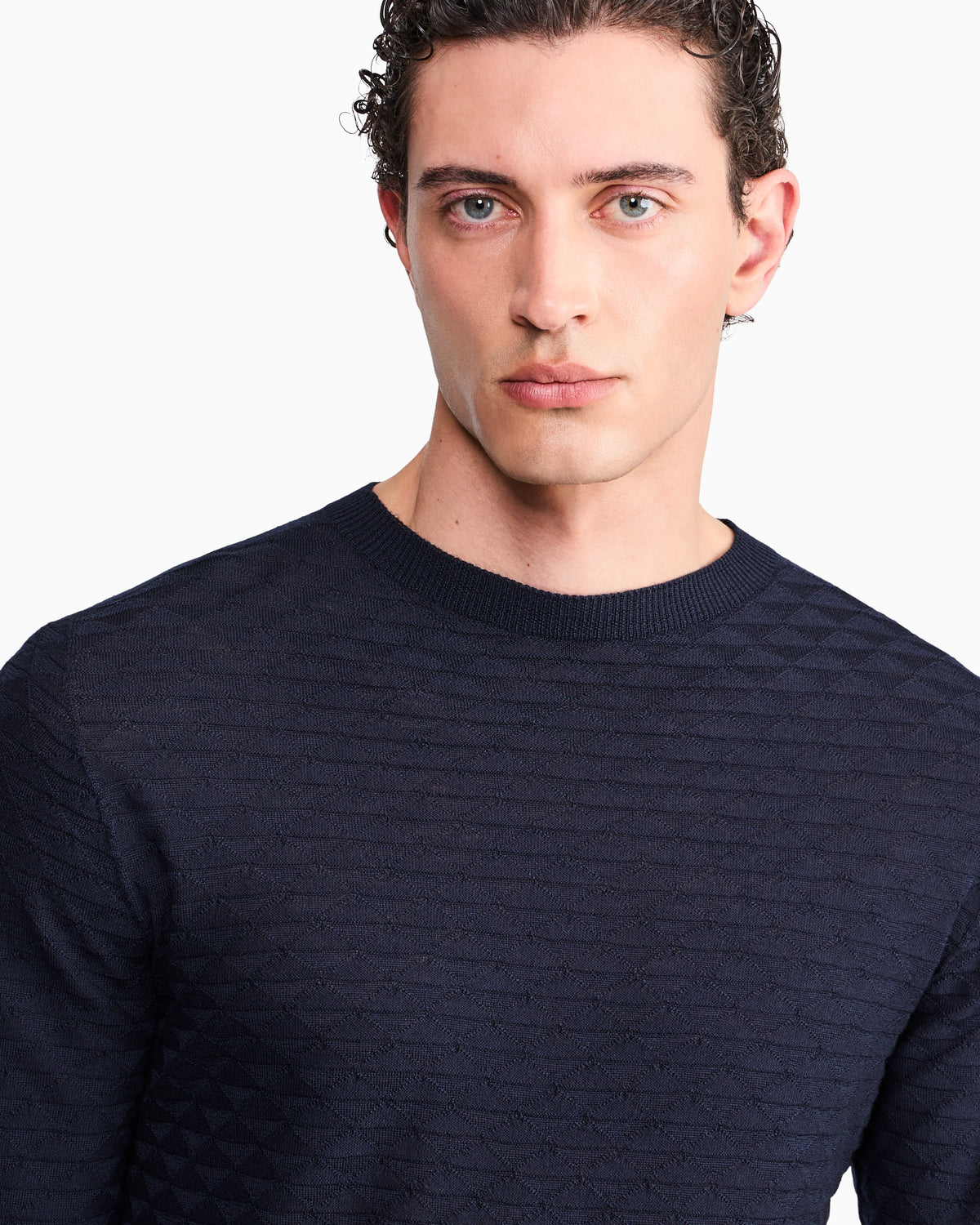 Sweater with regular fit in virgin wool with triangle weave