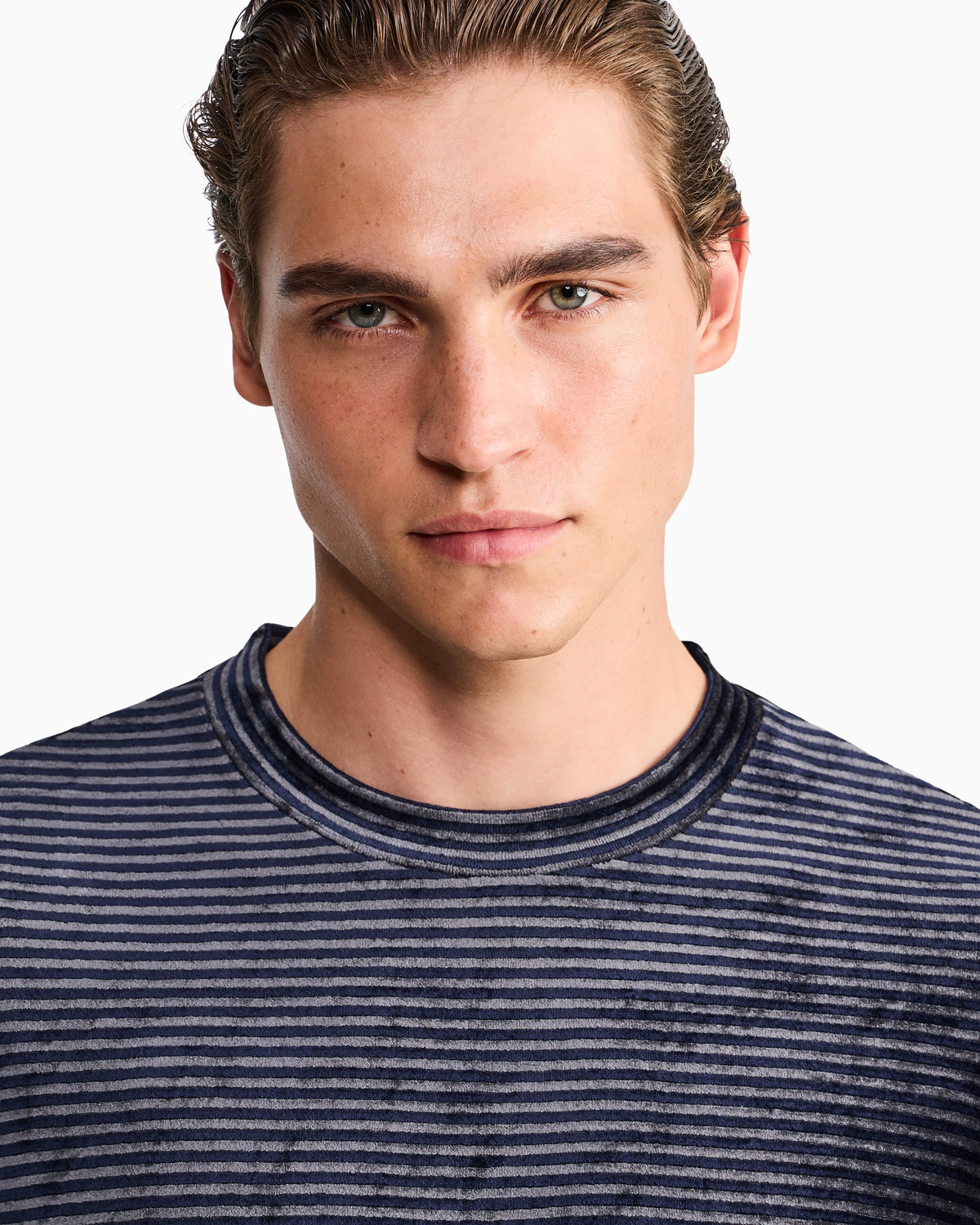 T-shirt regular fit in striped jacquard chenille jersey