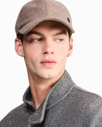 Baseball hat in wool and cashmere with leather details