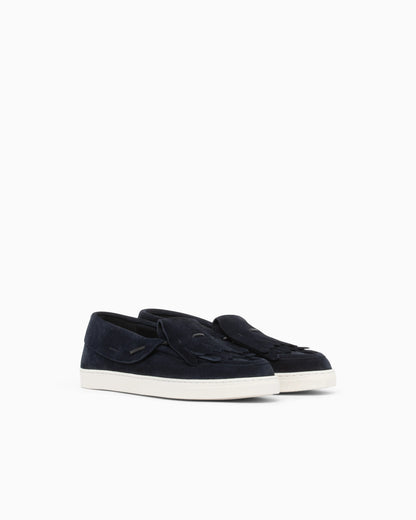 Loafer in suede with a leather lining and rubber sole
