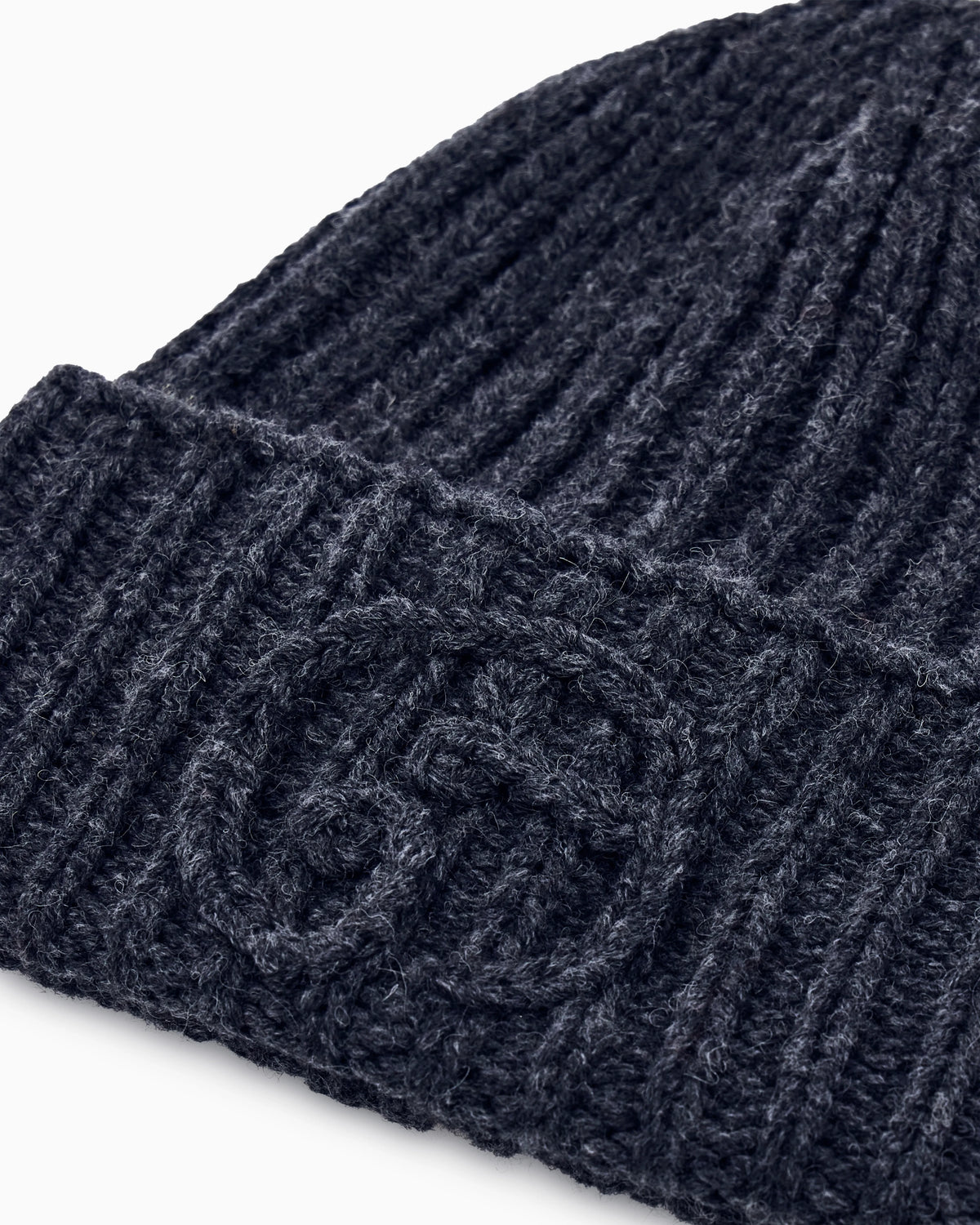 Beanie hat in ribbed camel wool