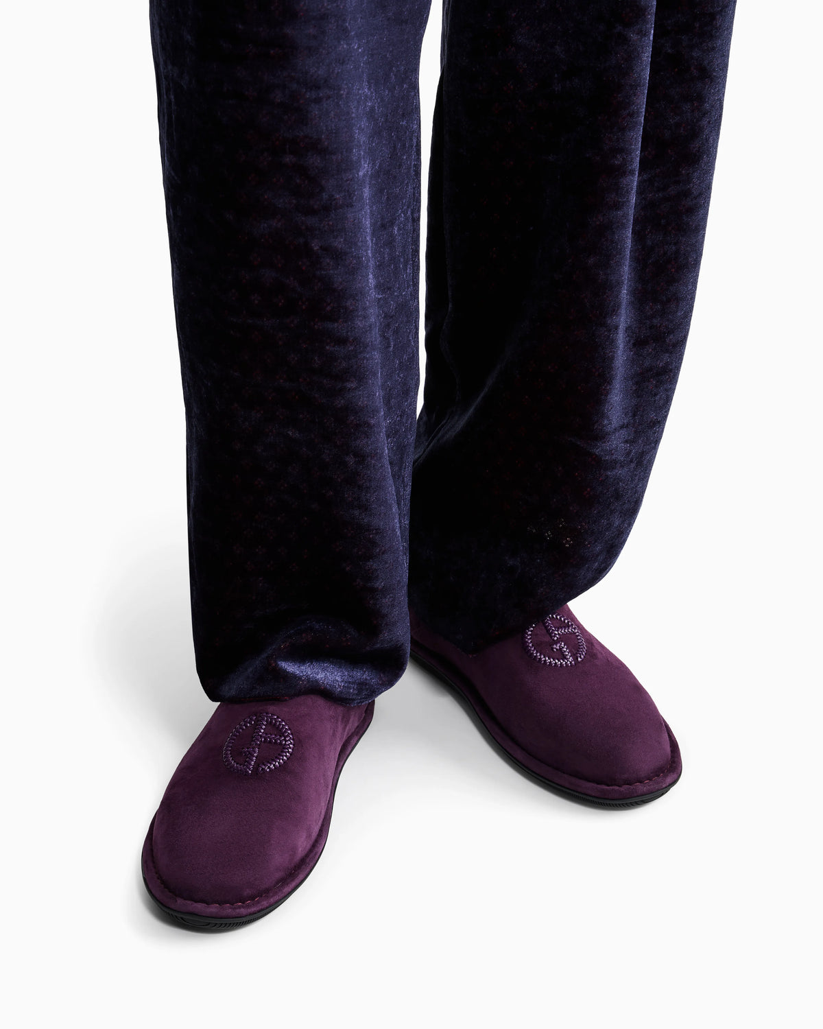Slippers in suede with leather lining and a rubber sole