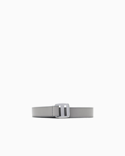 Smooth leather belt with a double rectangular metal loop