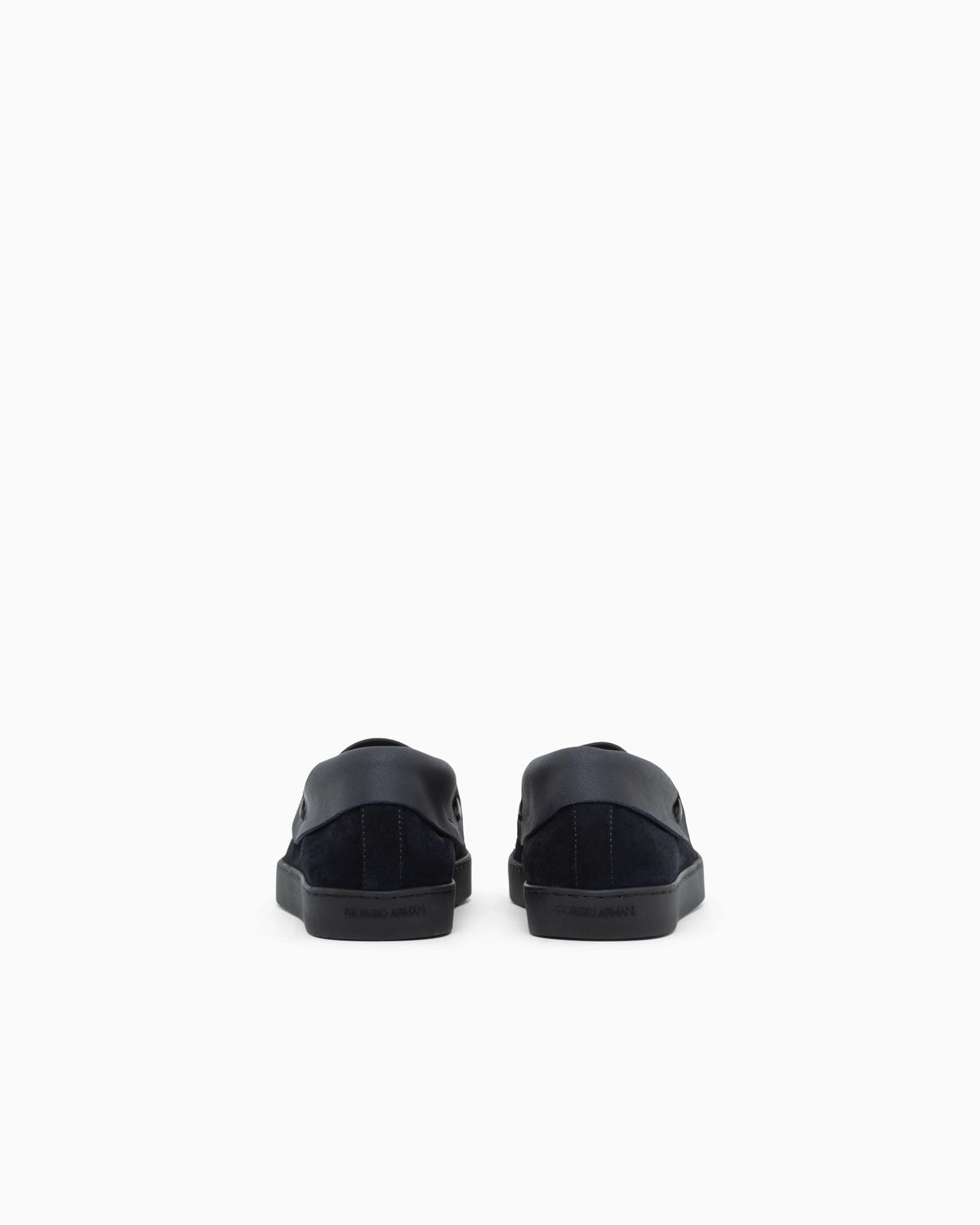 Loafers in suede with rubber soles