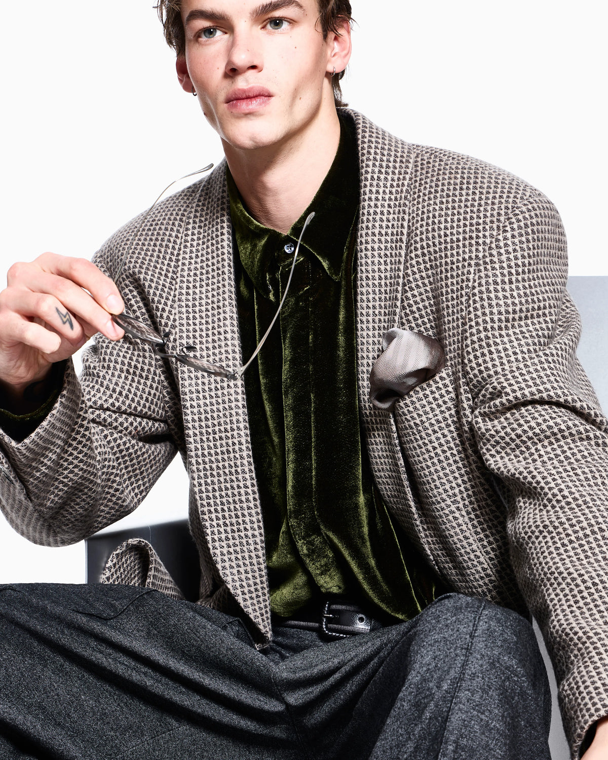 Shirt regular fit in lightweight viscose and silk velvet
