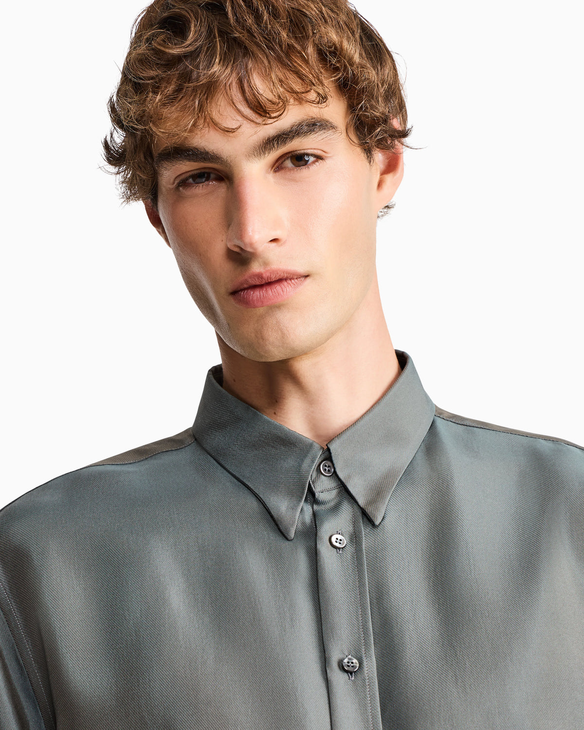Shirt regular fit in iridescent yarn-dyed silk twill