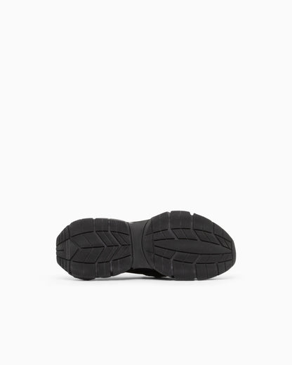 Slipper in velvet with a leather lining and rubber sole