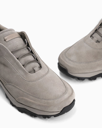 Laced Shoe in suede and leather