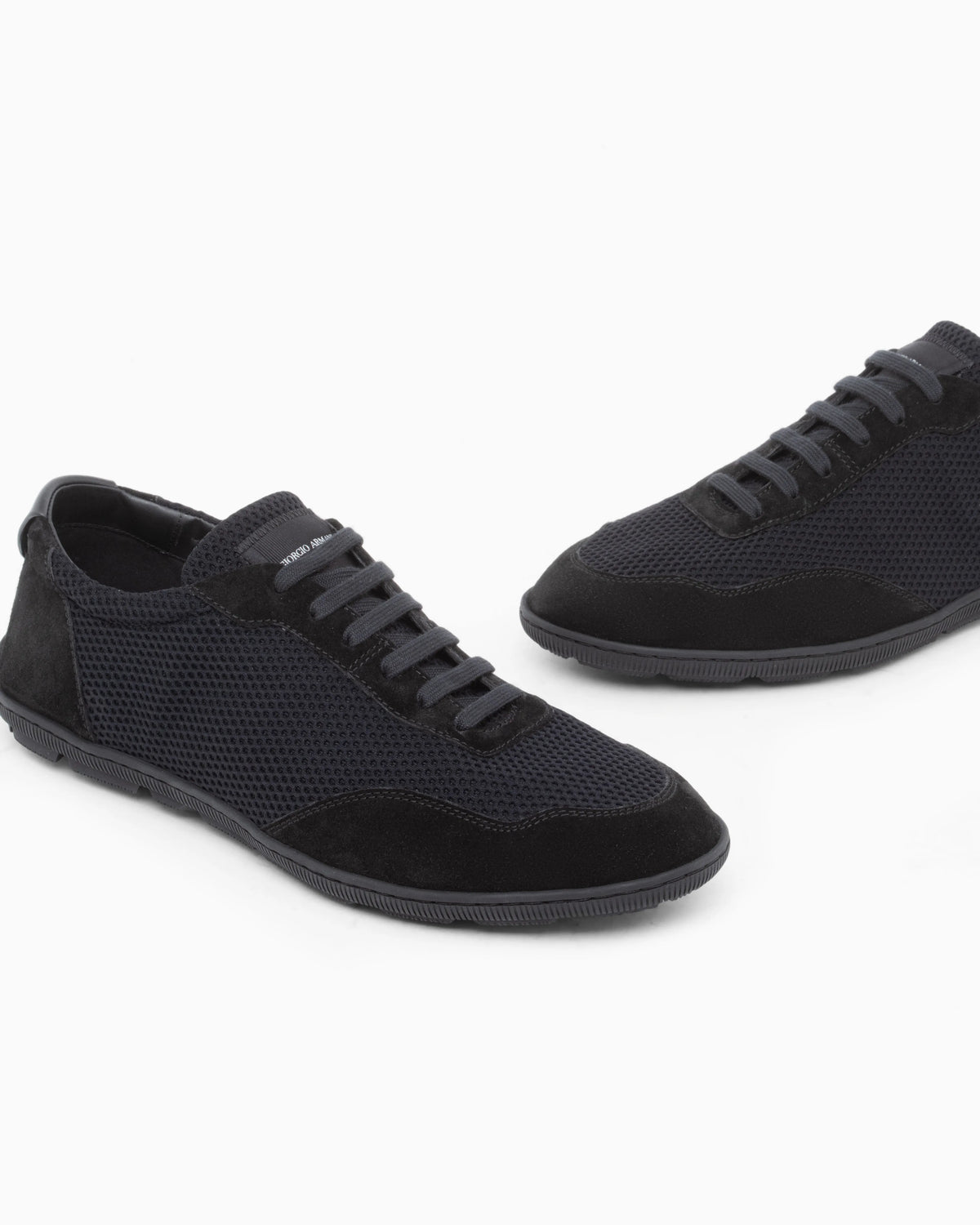 Sneakers in suede and mesh with leather and a rubber sole