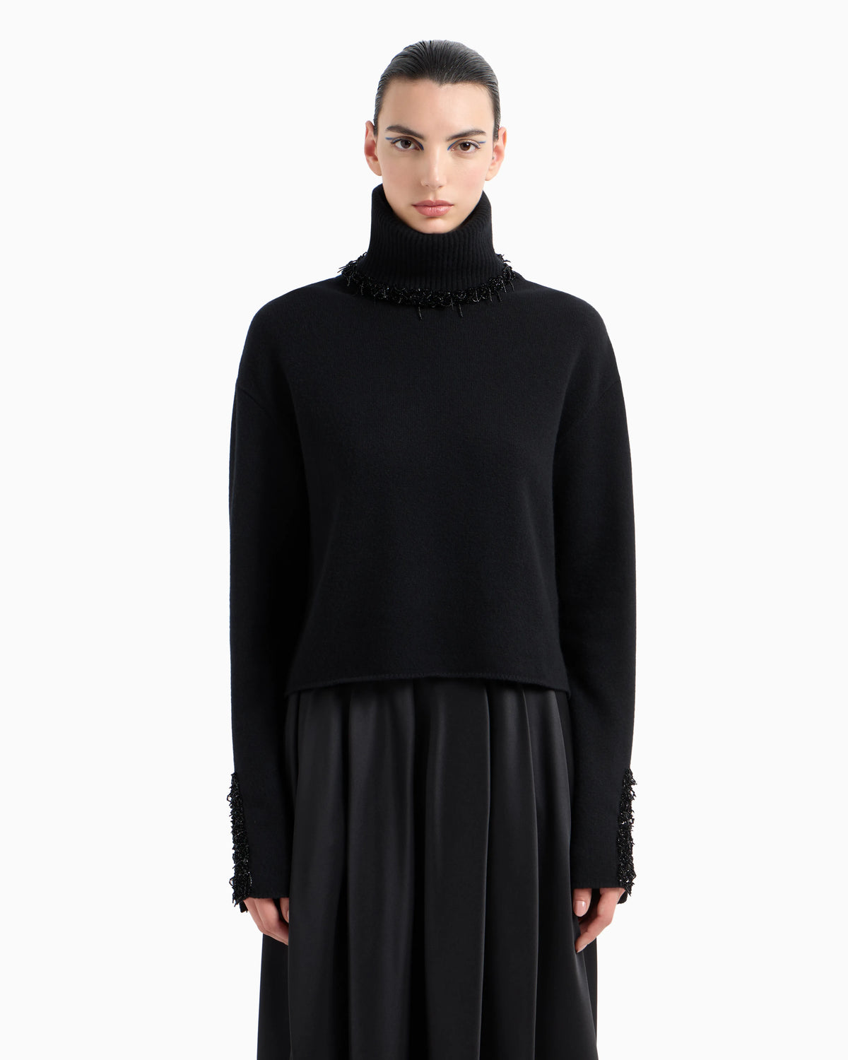 Mock-neck jumper in cashmere and wool with embroidery