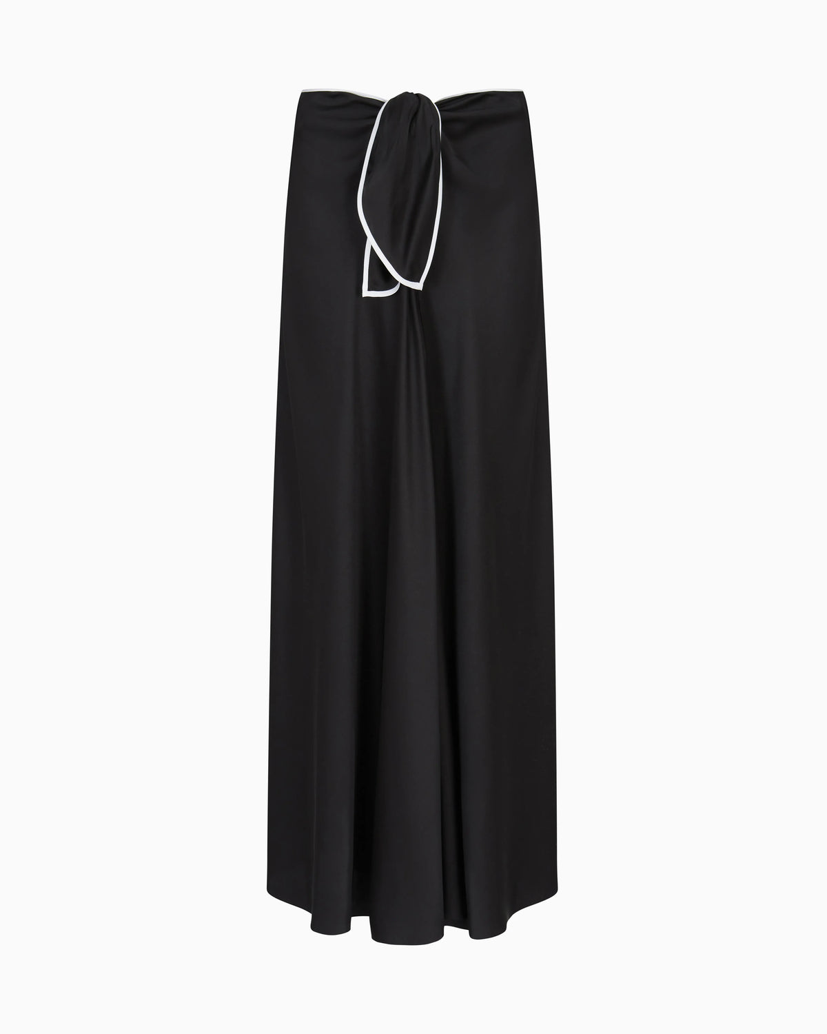 Long skirt in silk satin