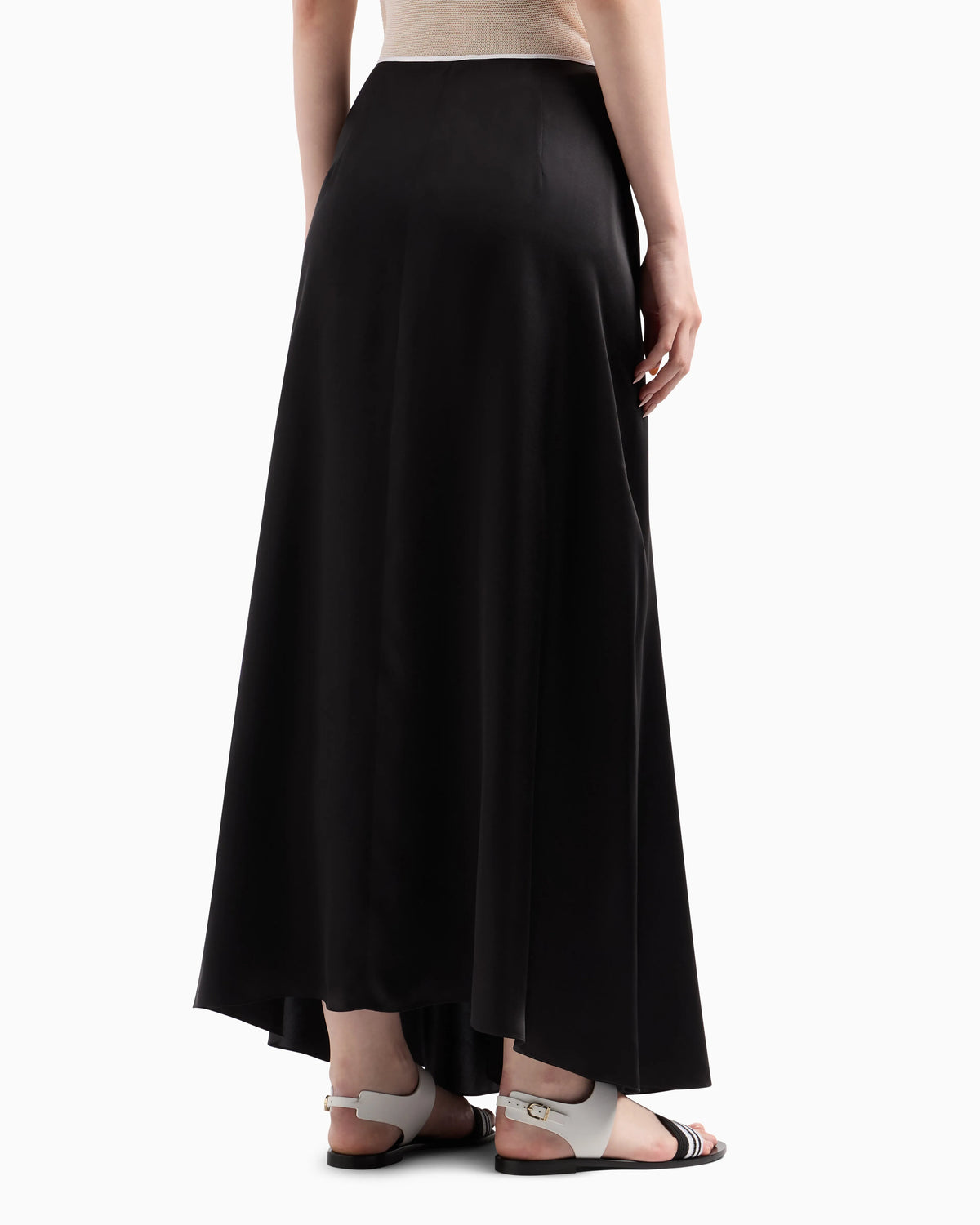 Long skirt in silk satin