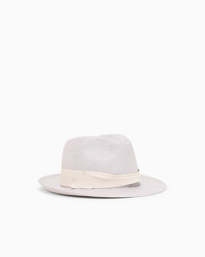 Wide brim hat in woven straw with leather band