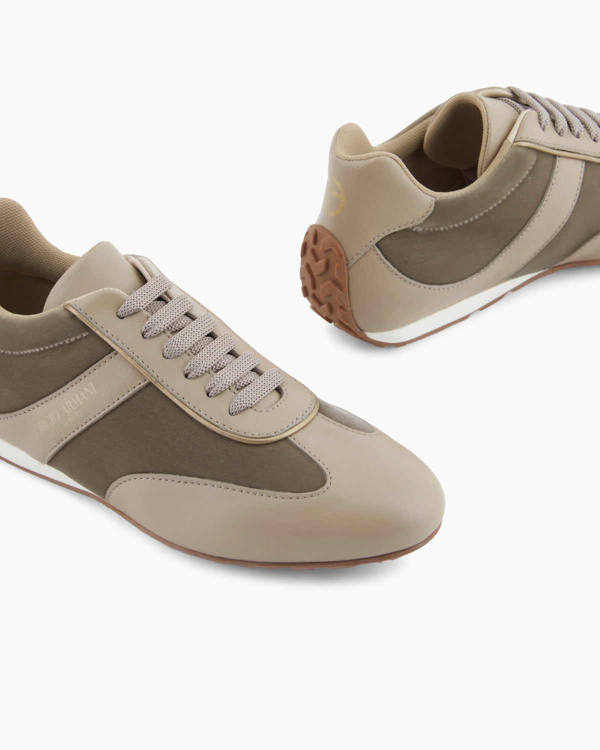 Leather velvet sneaker with laces
