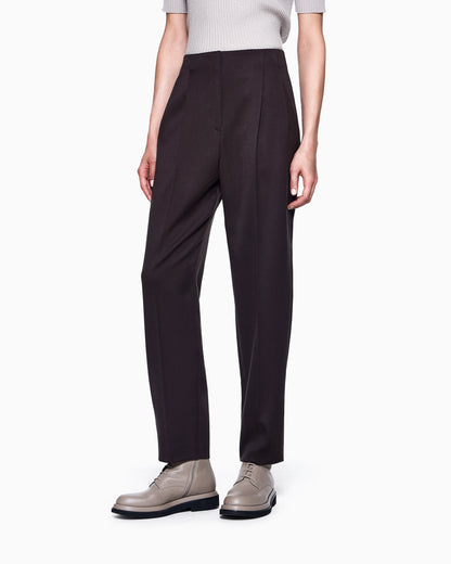 Single-darted wool trousers