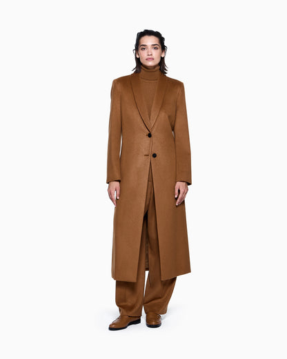 Long single-breasted coat in vicuña wool