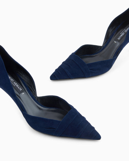 Suede court shoes