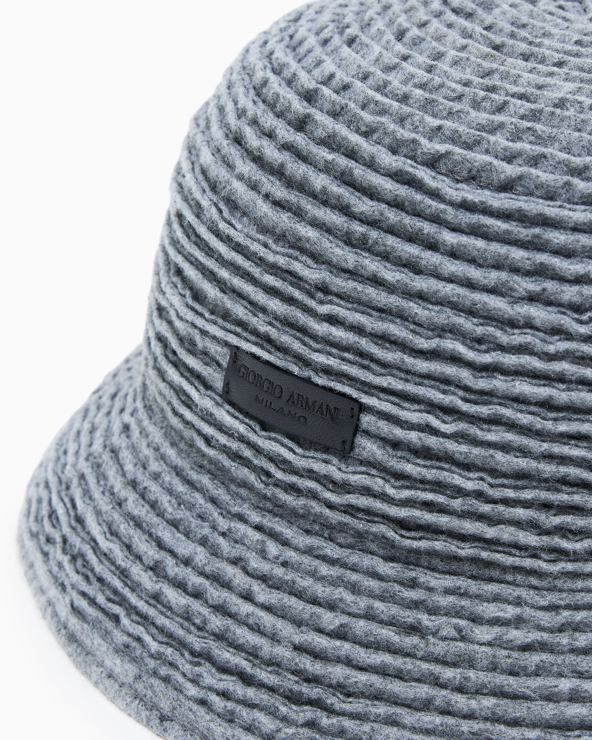 Hat in wool webbing