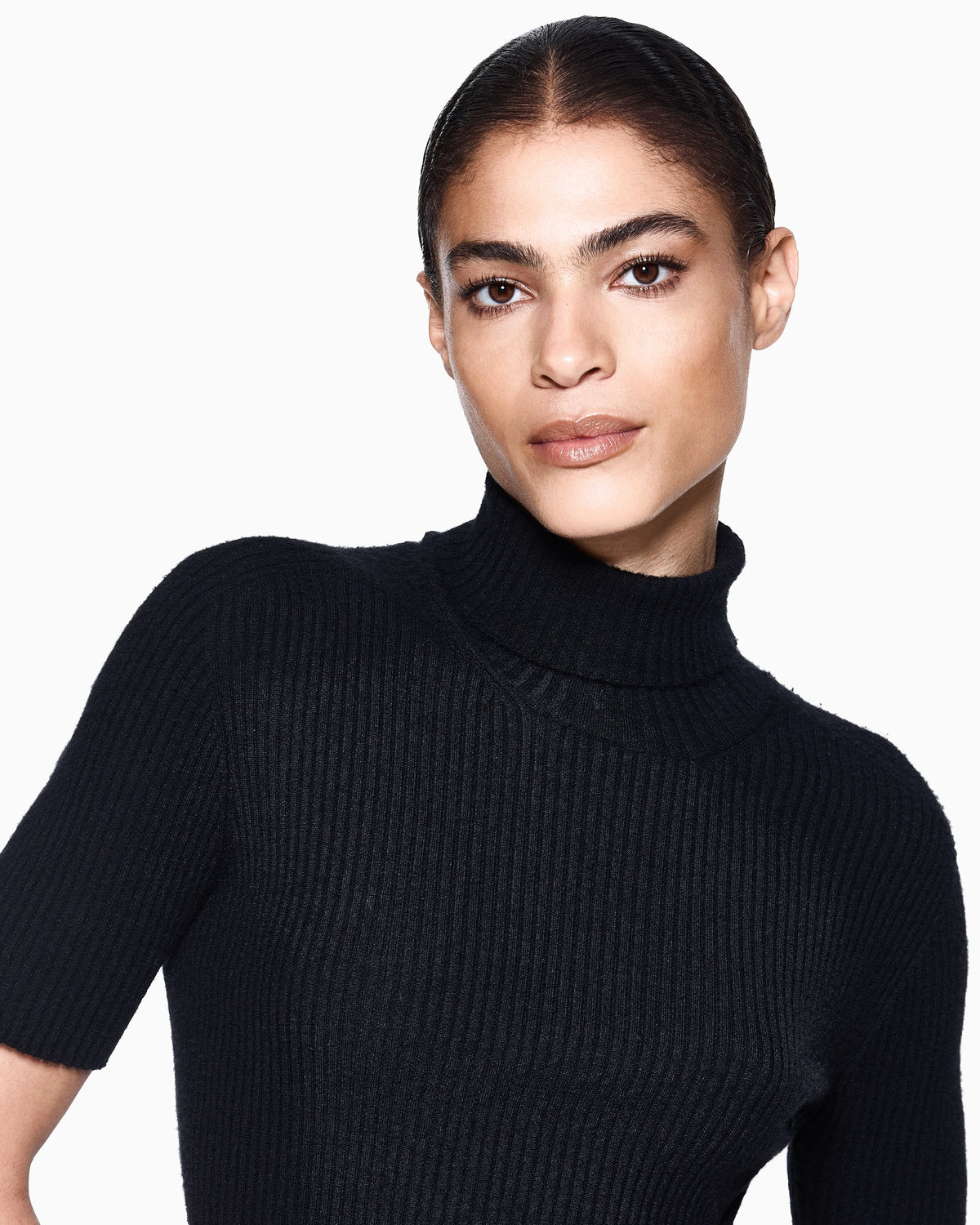 Short-sleeved cashmere rollneck jumper