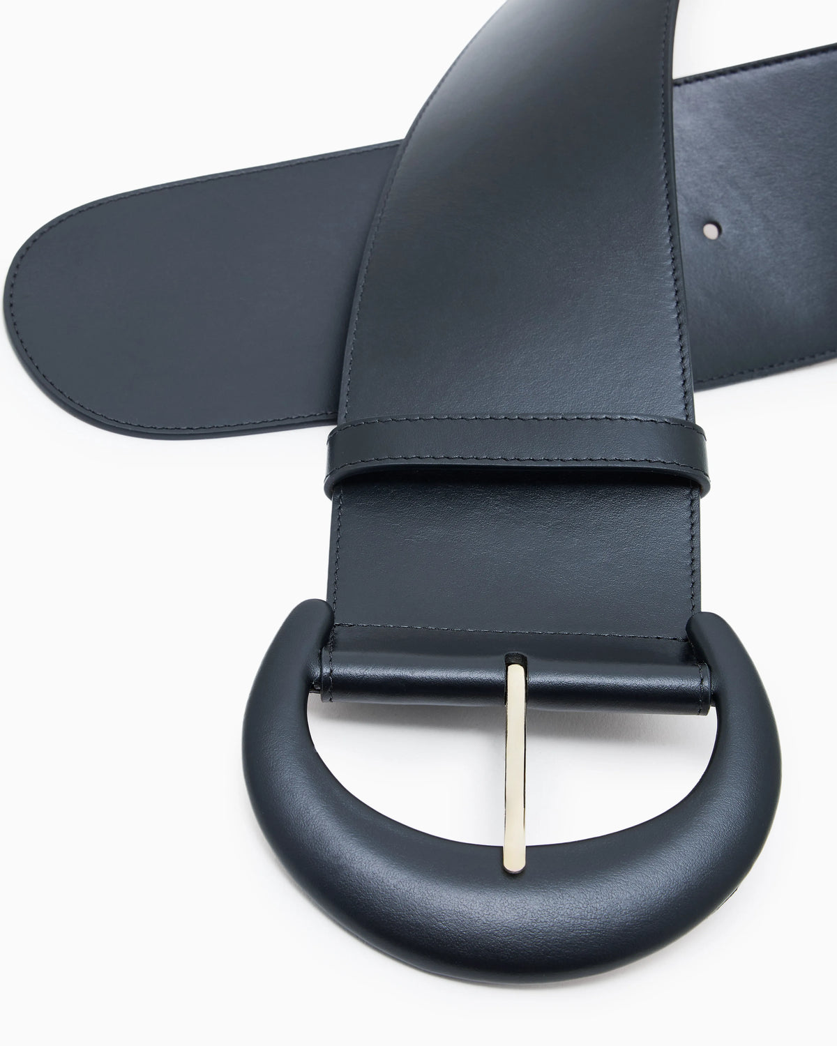 Smooth leather belt