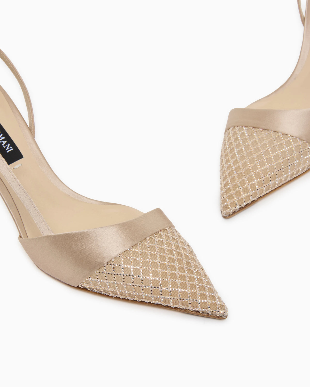 Court shoes with satin strap and mesh with rhinestones