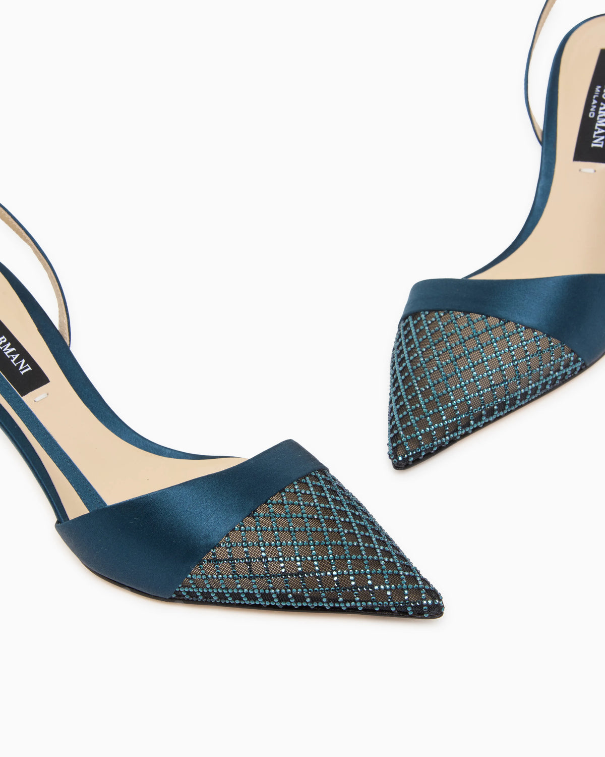 Court shoes with satin strap and mesh with rhinestones