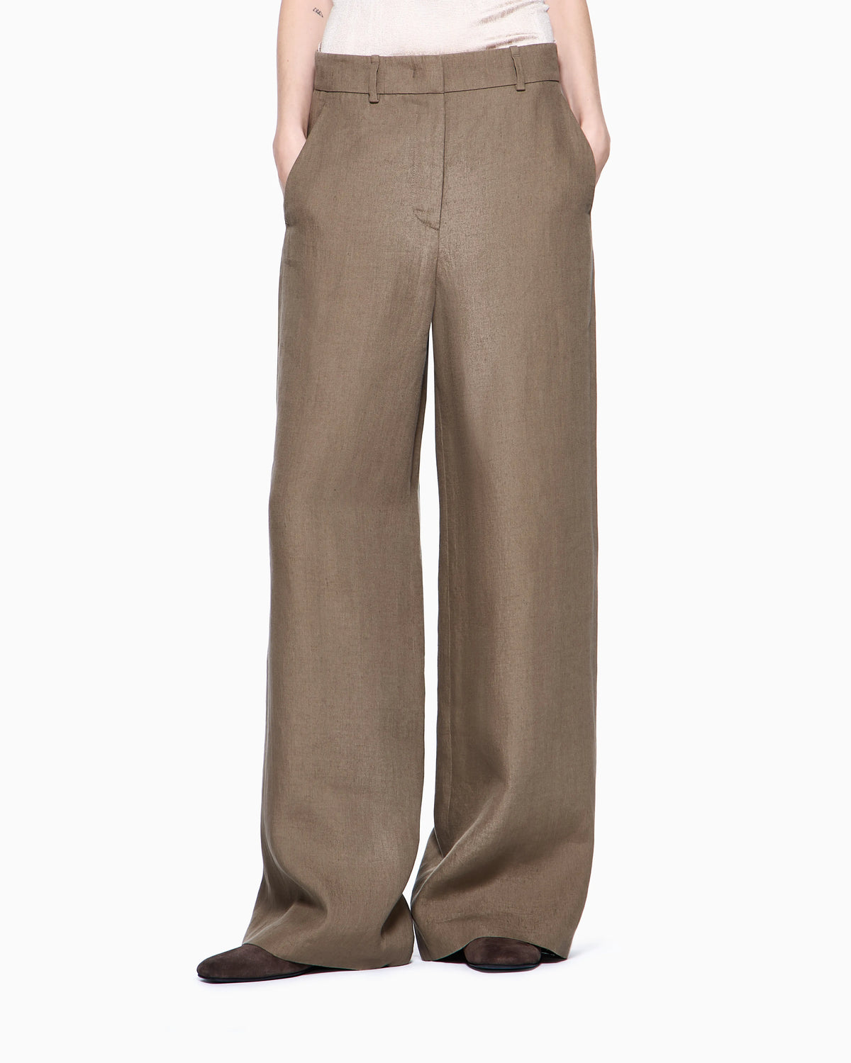 Wide-legged linen trousers