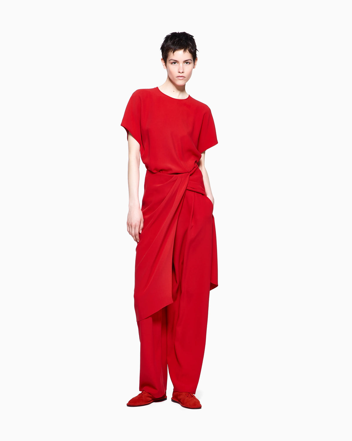 Single-pleat washed silk crêpe trousers