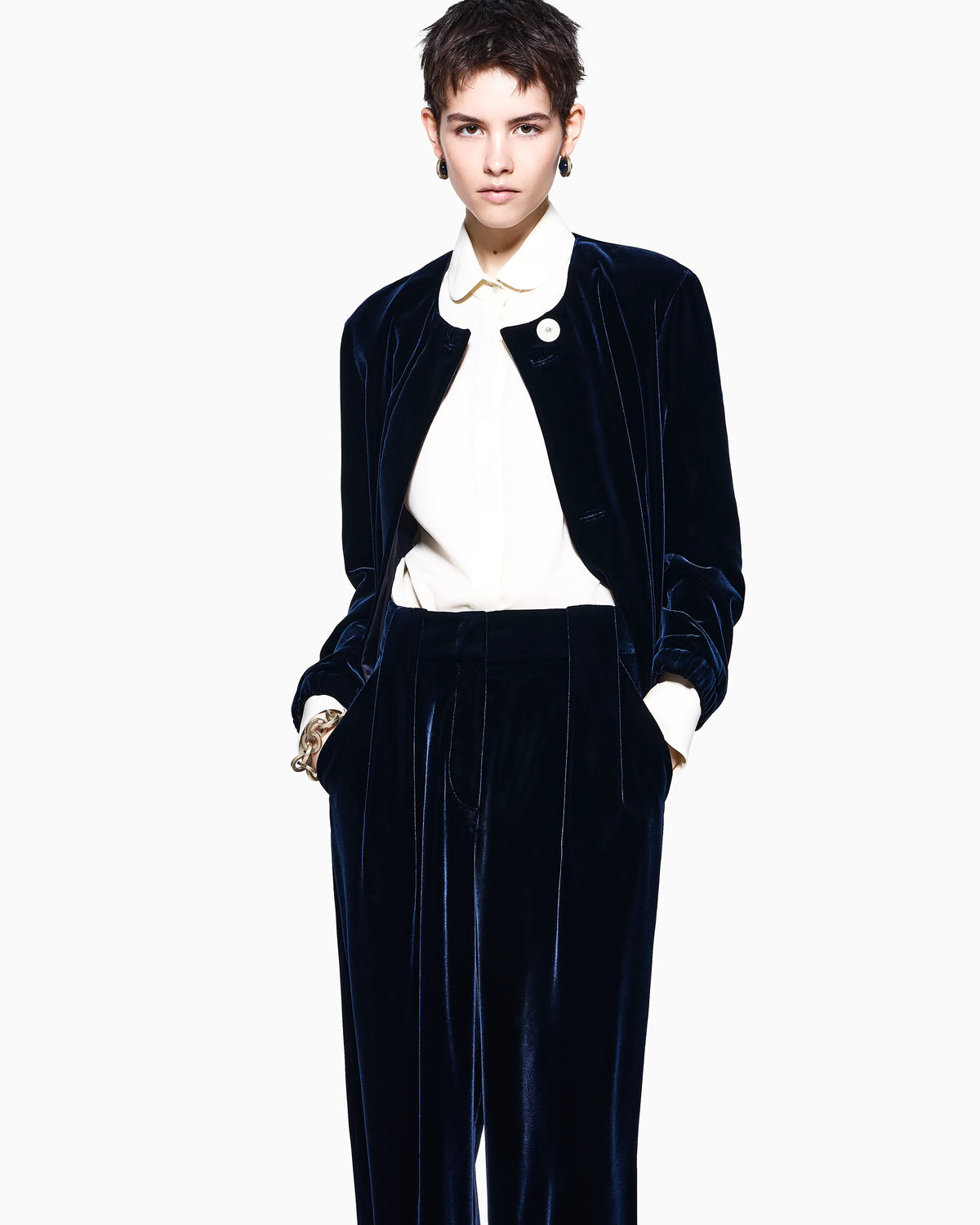 Double darted trousers in silk blend velvet Icon