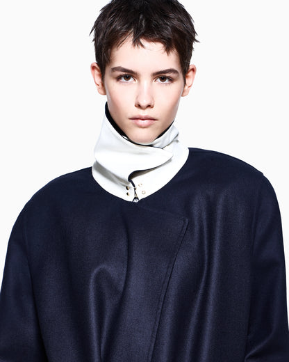 Two-tone coat in virgin wool with a waist belt Icon