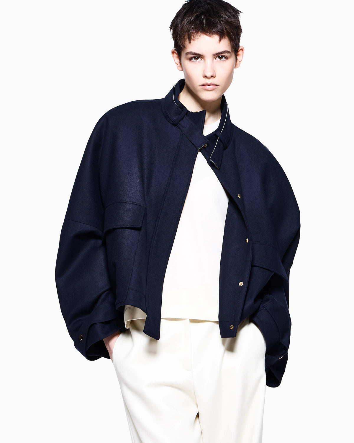 Double-breasted coat in virgin wool with patch pockets Icon