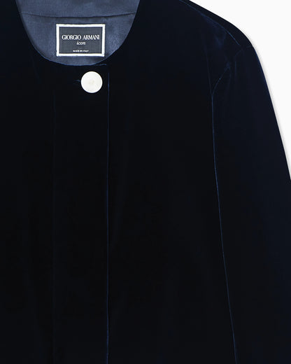 Short velvet jacket with a crew neck and buttons Icon