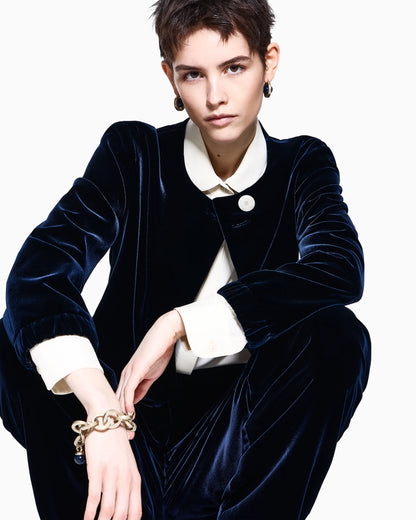 Short velvet jacket with a crew neck and buttons Icon