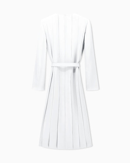Dress in triple georgette silk with a belt and V-neck