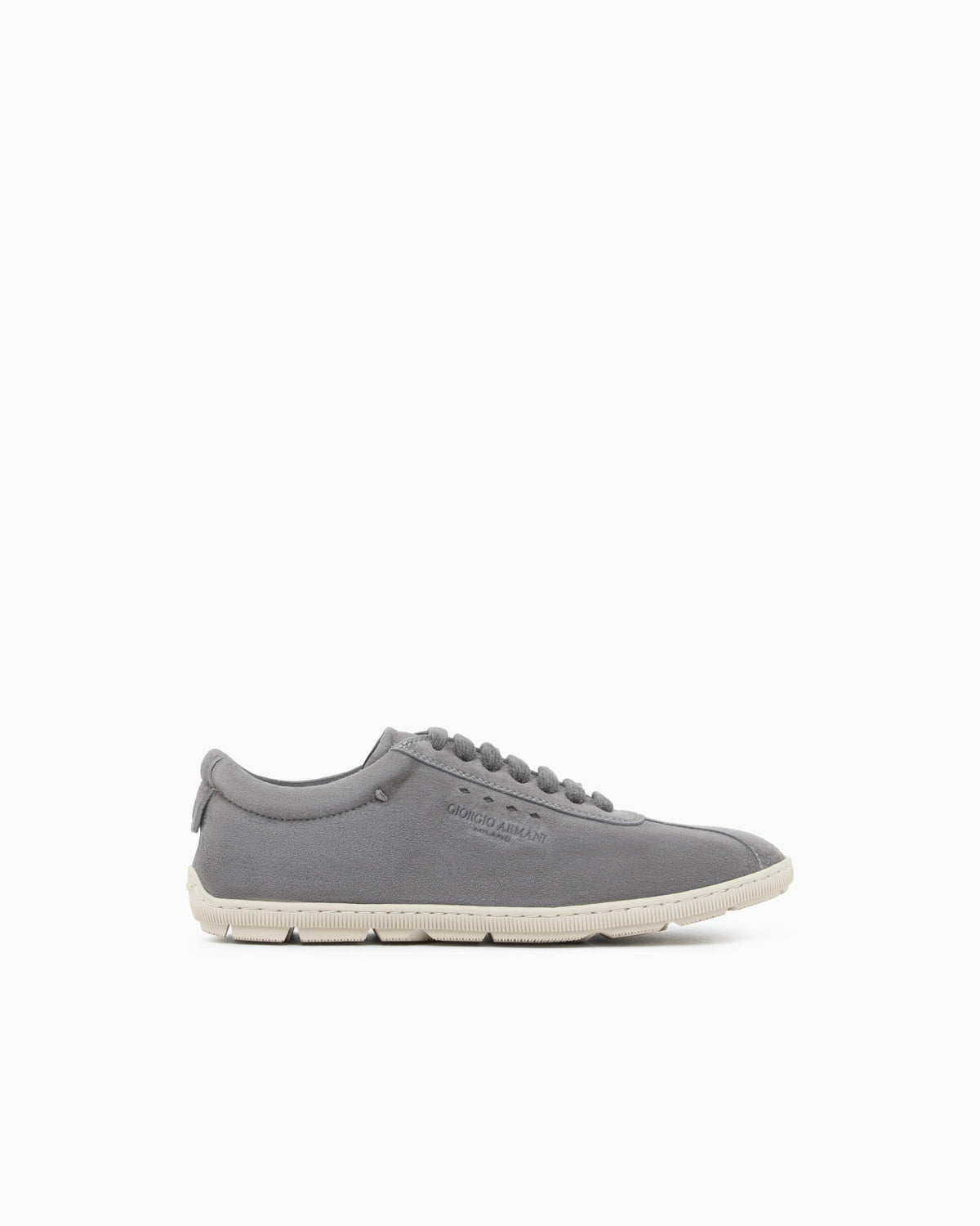 Lace-up sneaker in velour suede with rubber sole