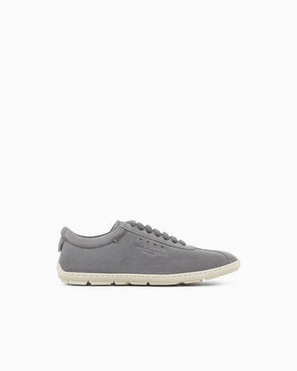 Lace-up sneaker in velour suede with rubber sole