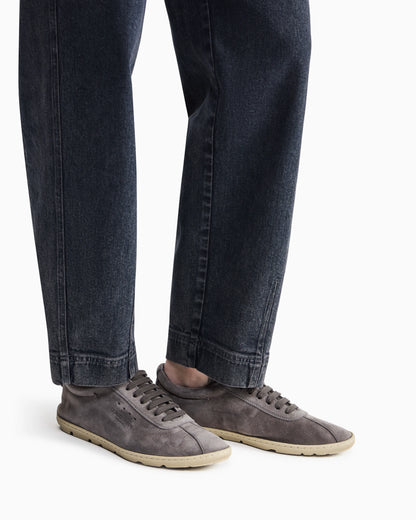 Lace-up sneaker in velour suede with rubber sole