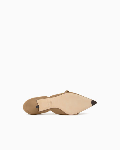 Pointed Toe Leather Pumps with Strap and Low Heel