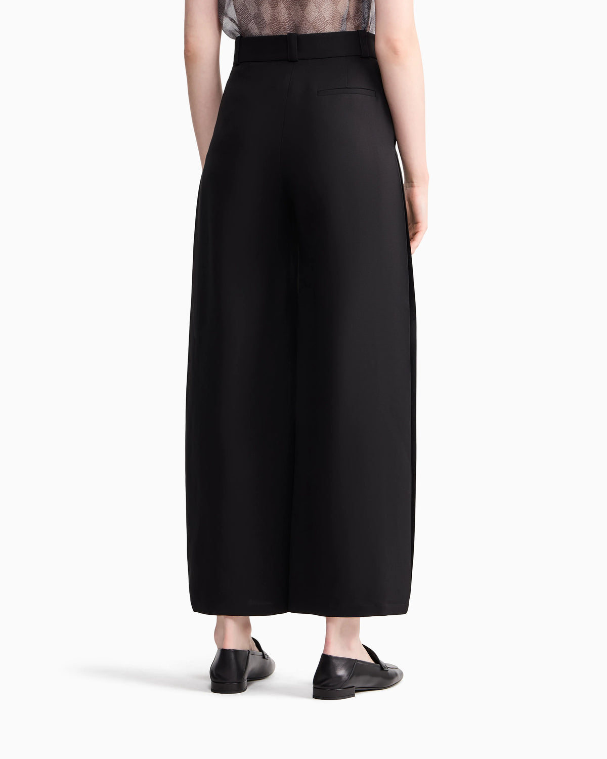 Flat front trousers in silk cady with a hidden side pleat