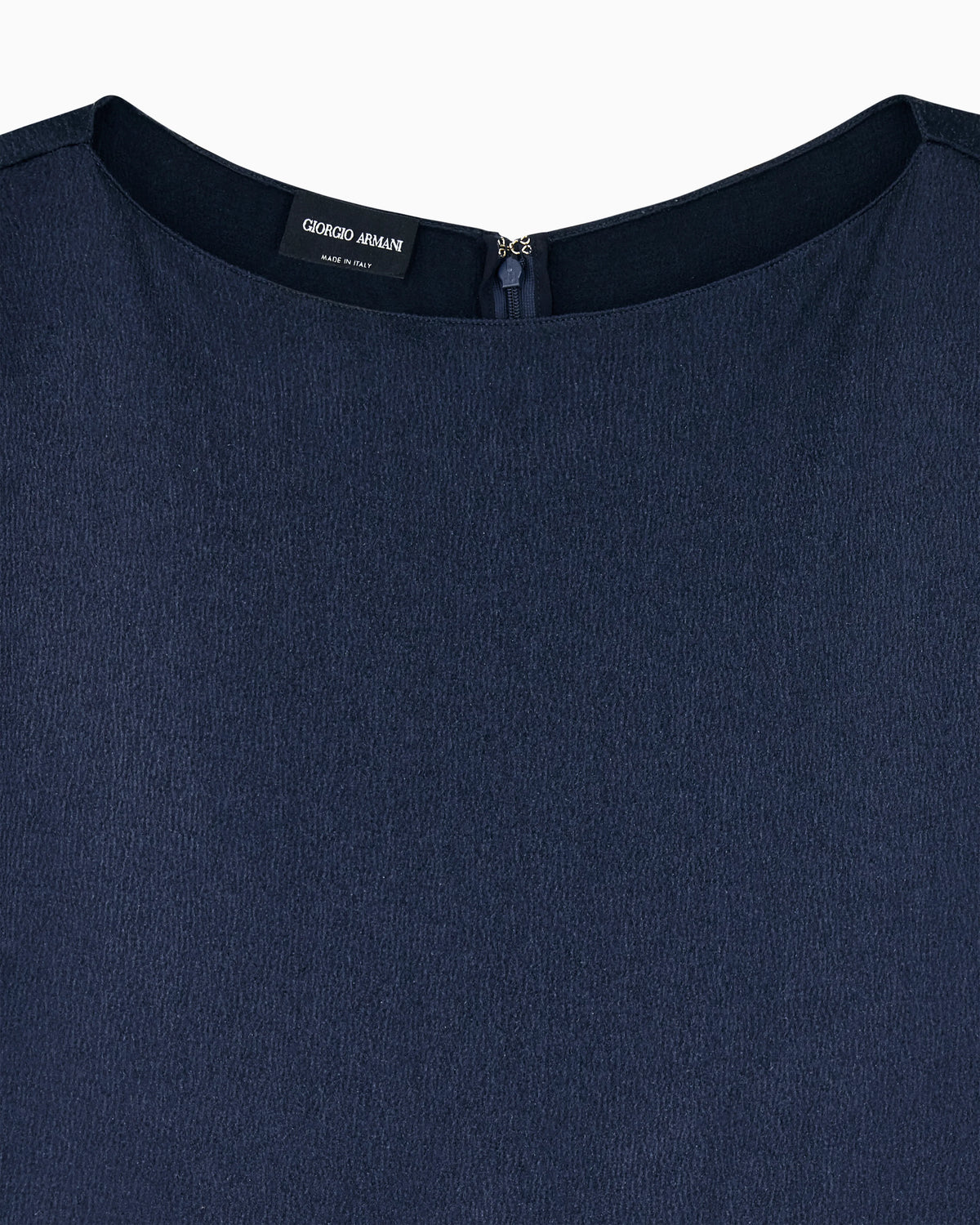 Dress with crew neck in hammered satin and draped shoulder
