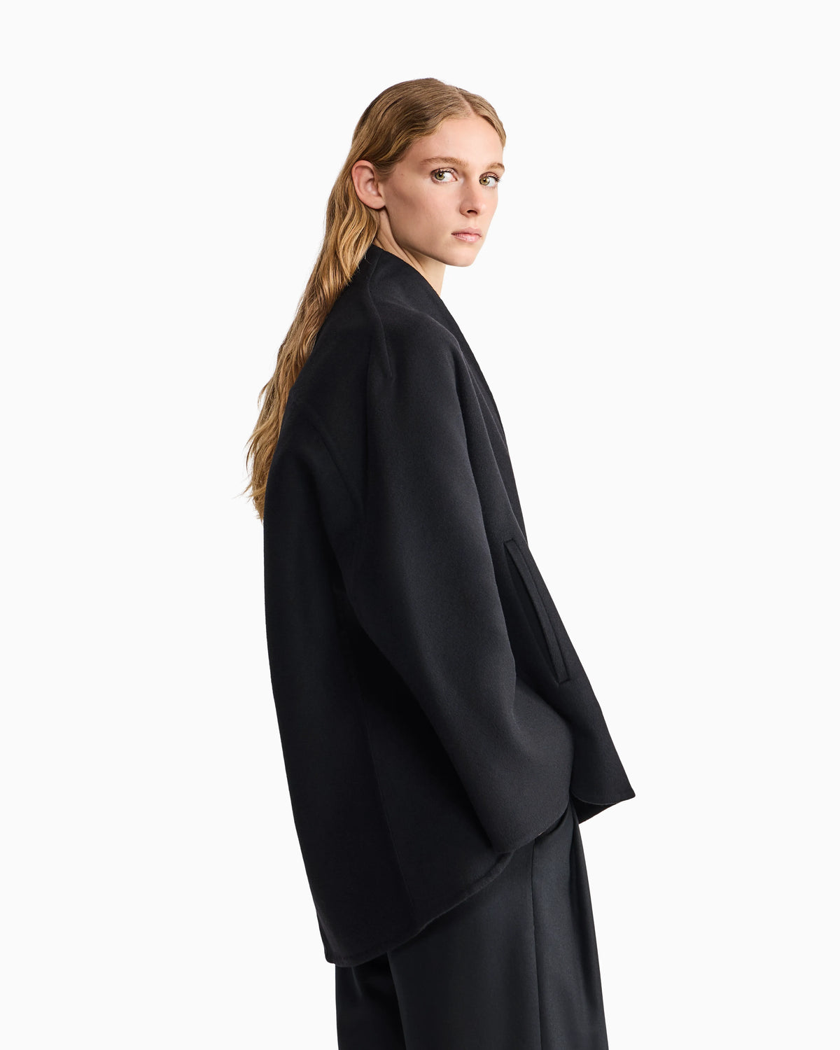 Pea coat in heavy double cashmere with a shawl collar