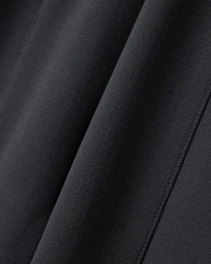 Pull-on trousers in stretch wool with pockets