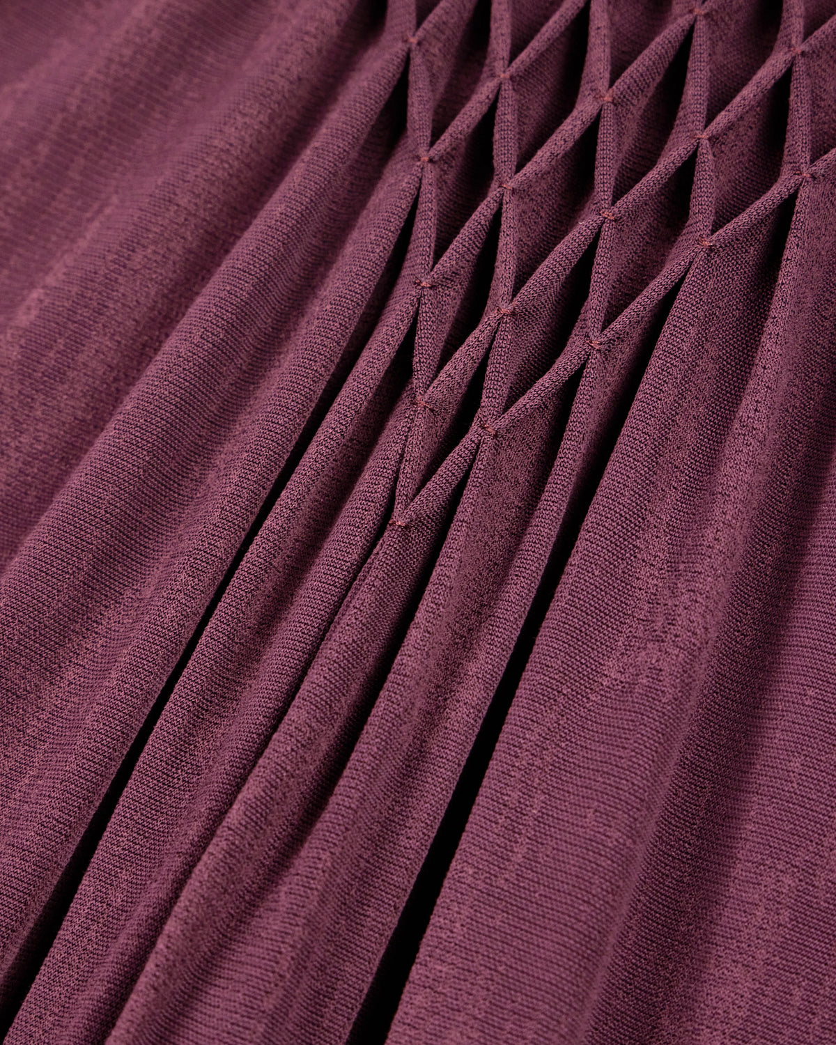 Long dress in viscose jersey with smocked honeycomb detail