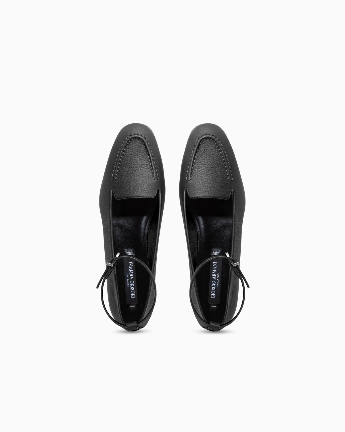 Ballet flat in leather with a leather sole