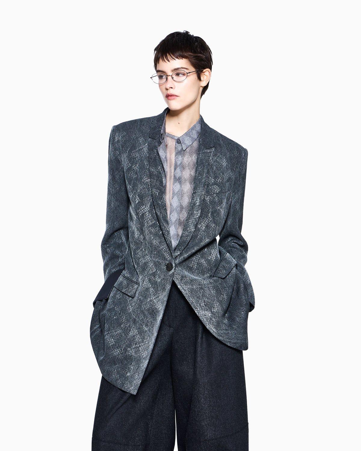 Single-breasted jacquard viscose blazer with geometric pattern