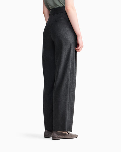 Wide-leg trousers in wool and cashmere flannel with pleats