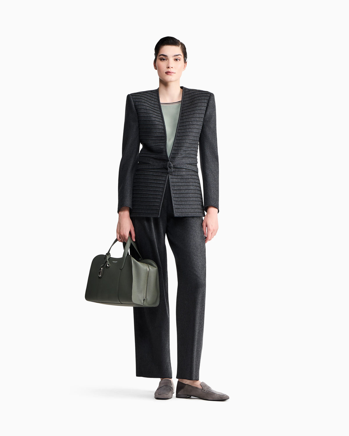 Wide-leg trousers in wool and cashmere flannel with pleats