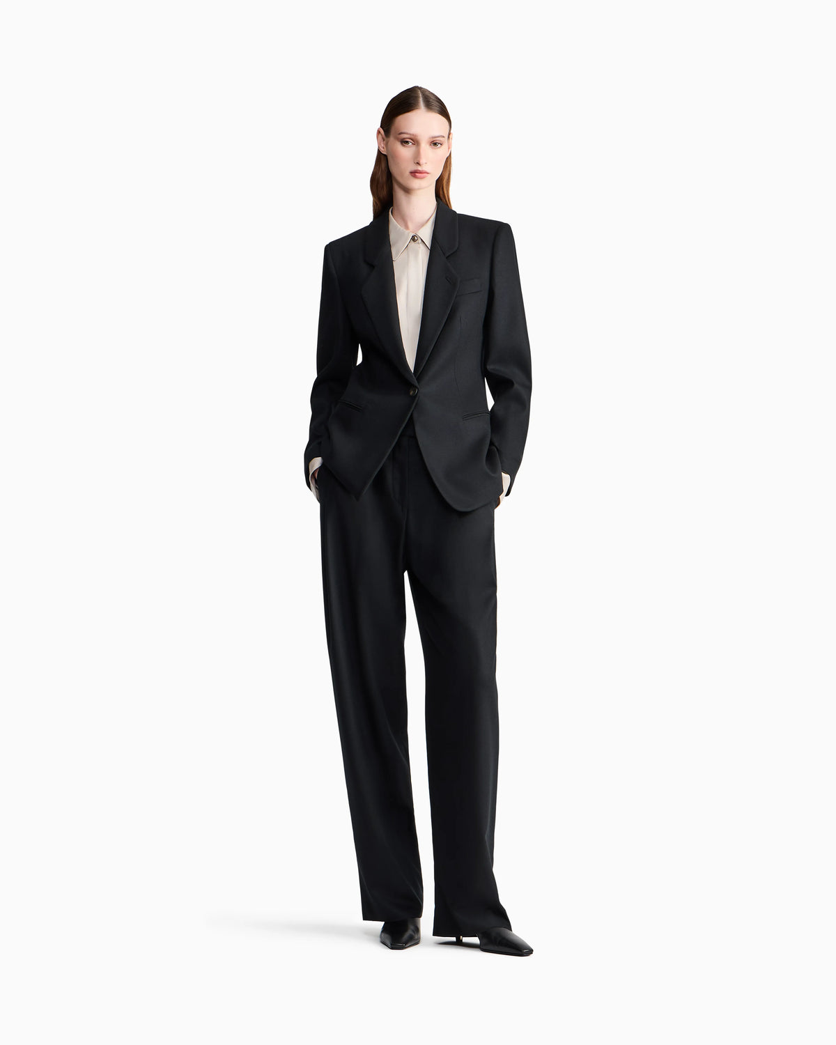 Wide-leg trousers in wool and cashmere flannel with pleats