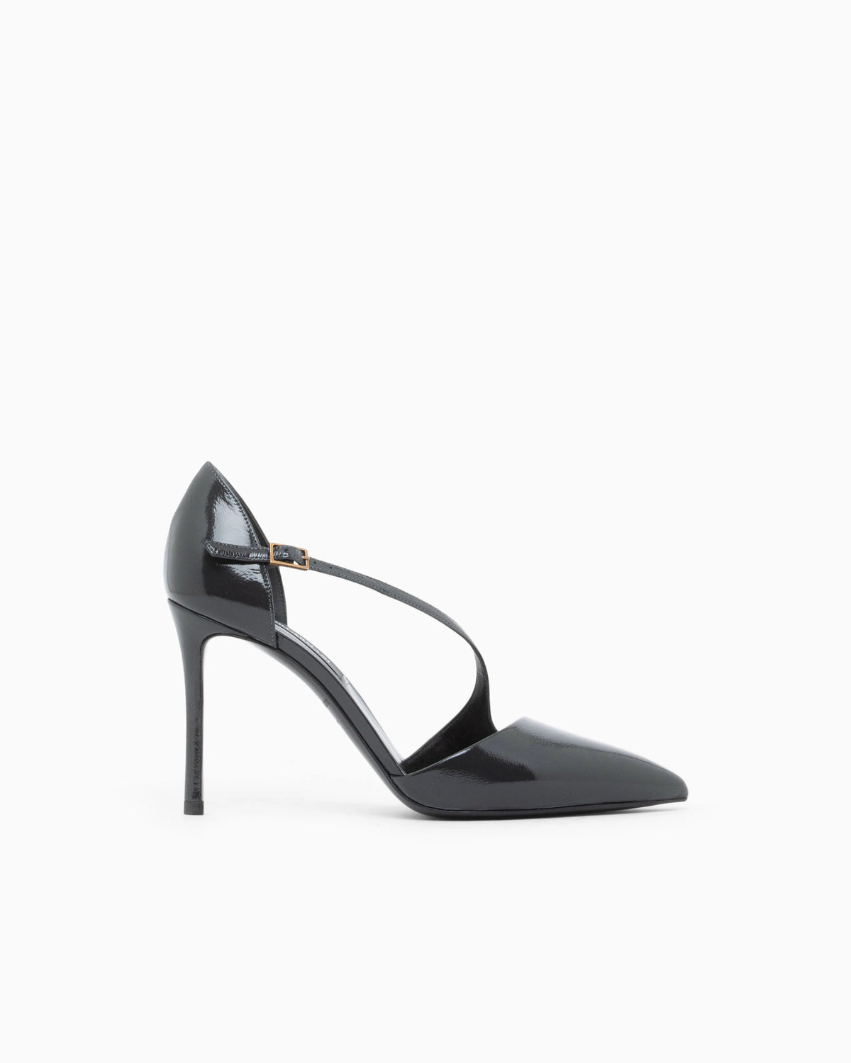 Pumps in patent leather with leather lining