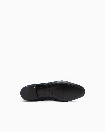Boots in split leather with a leather sole